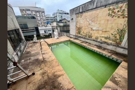 Apartamento à venda com 231m², 3 quartos e 1 vaga