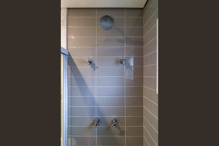 Apartamento à venda com 74m², 2 quartos e 2 vagasBanheiro Social