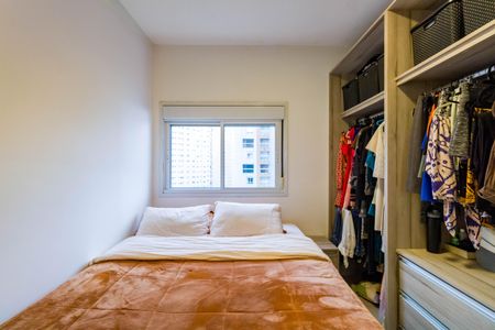 Apartamento à venda com 74m², 2 quartos e 2 vagasQuarto 2