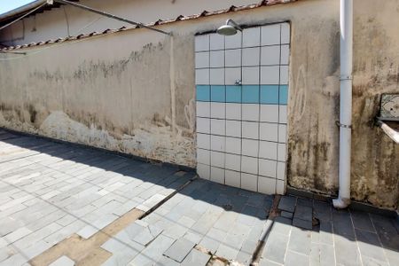 Casa para alugar com 270m², 4 quartos e 4 vagas Casa para alugar com 270m², 4 quartos e 4 vagasDucha