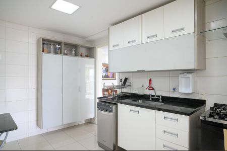 Apartamento à venda com 137m², 4 quartos e 2 vagasCozinha