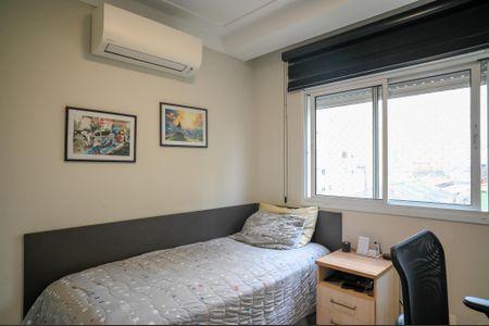 Apartamento à venda com 137m², 4 quartos e 2 vagasQuarto 2 - Suite