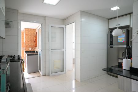 Apartamento à venda com 137m², 4 quartos e 2 vagasCozinha