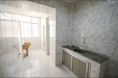 Apartamento para alugar com 80m², 3 quartos e sem vaga Apartamento para alugar com 80m², 3 quartos e sem vagaCozinha