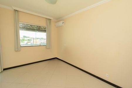 Casa para alugar com 264m², 3 quartos e 2 vagasSuíte