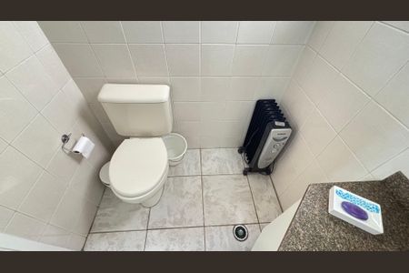 Apartamento à venda com 80m², 3 quartos e 1 vaga Apartamento à venda com 80m², 3 quartos e 1 vagaBanheiro