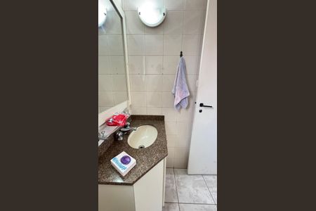 Apartamento à venda com 80m², 3 quartos e 1 vaga Apartamento à venda com 80m², 3 quartos e 1 vagaBanheiro