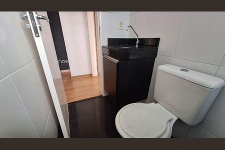 Apartamento para alugar com 47m², 2 quartos e 1 vaga Apartamento para alugar com 47m², 2 quartos e 1 vagaBanheiro