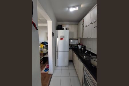 Apartamento à venda com 45m², 2 quartos e 1 vaga Apartamento à venda com 45m², 2 quartos e 1 vagaCozinha - Armários