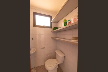 Apartamento à venda com 127m², 3 quartos e 3 vagasBanheiro de Serviço