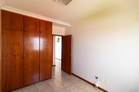 Apartamento à venda com 127m², 3 quartos e 3 vagasQuarto 02