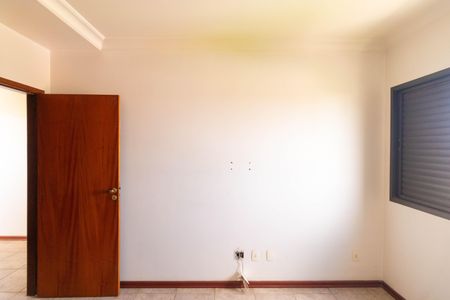 Apartamento à venda com 127m², 3 quartos e 3 vagasQuarto 02