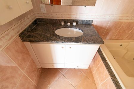 Apartamento à venda com 127m², 3 quartos e 3 vagasBanheiro da Suíte