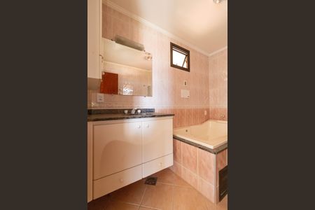 Apartamento à venda com 127m², 3 quartos e 3 vagasBanheiro da Suíte