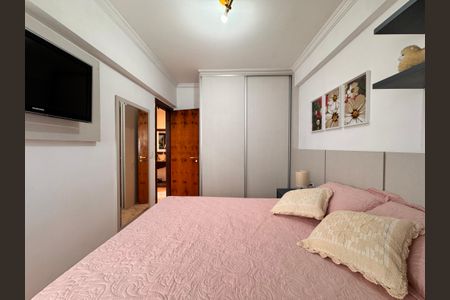 Apartamento à venda com 80m², 3 quartos e 1 vagaQuarto 2