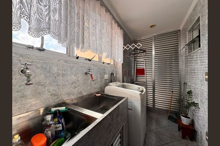 Apartamento à venda com 80m², 3 quartos e 1 vagaÁrea de Serviço
