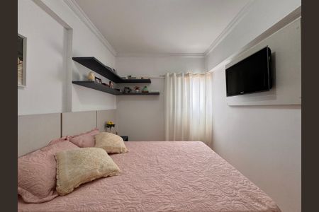Apartamento à venda com 80m², 3 quartos e 1 vagaQuarto 2