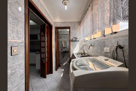 Apartamento à venda com 80m², 3 quartos e 1 vagaÁrea de Serviço