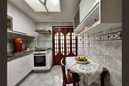 Apartamento à venda com 80m², 3 quartos e 1 vagaCozinha