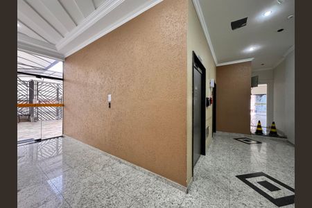 Apartamento à venda com 80m², 3 quartos e 1 vagaHall social