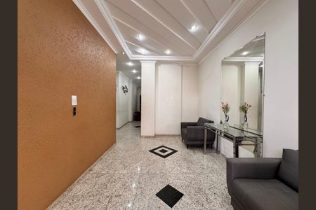 Apartamento à venda com 80m², 3 quartos e 1 vagaHall social