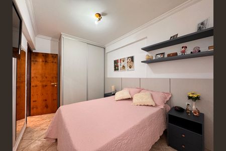 Apartamento à venda com 80m², 3 quartos e 1 vagaQuarto 2