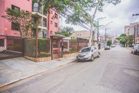 Apartamento para alugar com 51m², 2 quartos e 1 vaga Apartamento para alugar com 51m², 2 quartos e 1 vagaFachada