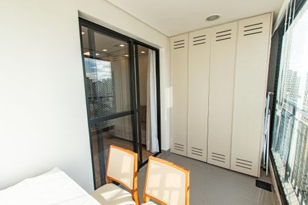 Apartamento à venda com 34m², 1 quarto e 1 vagaVaranda