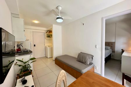 Apartamento à venda com 39m², 1 quarto e sem vagaSala
