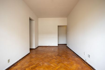 Apartamento para alugar com 81m², 2 quartos e 1 vaga Apartamento para alugar com 81m², 2 quartos e 1 vagaSala