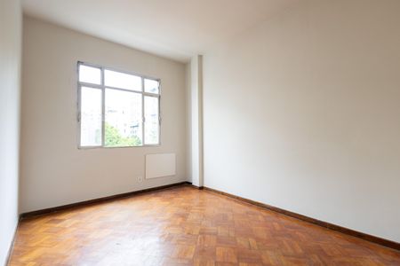 Apartamento para alugar com 81m², 2 quartos e 1 vaga Apartamento para alugar com 81m², 2 quartos e 1 vagaQuarto 2
