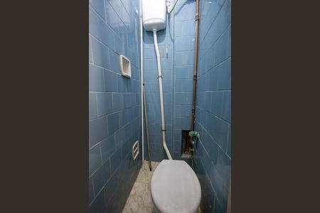 Apartamento para alugar com 81m², 2 quartos e 1 vaga Apartamento para alugar com 81m², 2 quartos e 1 vagaBanheiro de Serviço