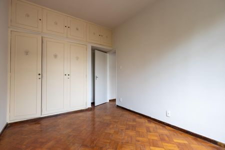Apartamento para alugar com 81m², 2 quartos e 1 vaga Apartamento para alugar com 81m², 2 quartos e 1 vagaQuarto 2