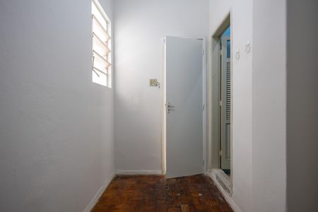 Apartamento para alugar com 81m², 2 quartos e 1 vaga Apartamento para alugar com 81m², 2 quartos e 1 vagaQuarto de Serviço