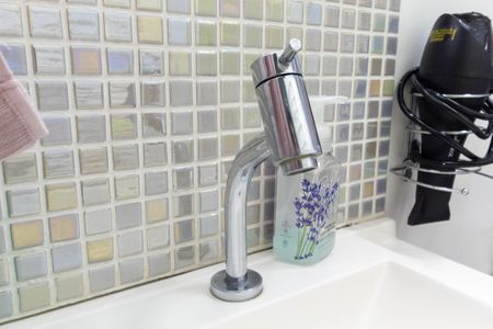 Casa à venda com 215m², 3 quartos e 2 vagasBanheiro 