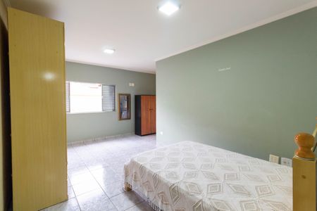 Casa à venda com 215m², 3 quartos e 2 vagasQuarto Suíte