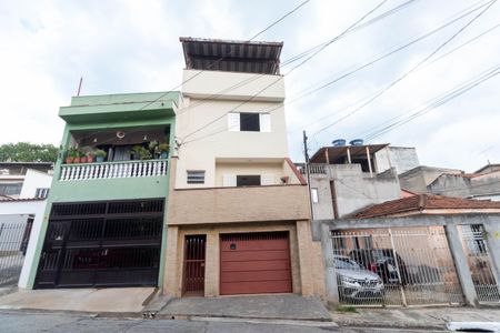 Casa à venda com 215m², 3 quartos e 2 vagasFachada