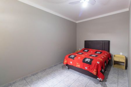 Casa à venda com 215m², 3 quartos e 2 vagasQuarto 1
