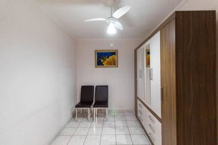 Casa à venda com 215m², 3 quartos e 2 vagasEscritório