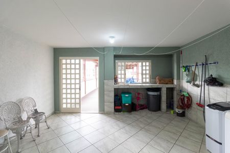 Casa à venda com 215m², 3 quartos e 2 vagasLavanderia