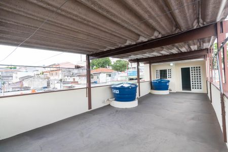 Casa à venda com 215m², 3 quartos e 2 vagasVaranda