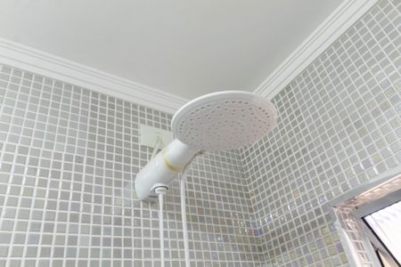 Casa à venda com 215m², 3 quartos e 2 vagasChuveiro