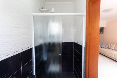 Casa à venda com 215m², 3 quartos e 2 vagasBanheiro 3