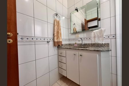 Apartamento à venda com 180m², 3 quartos e 2 vagas Apartamento à venda com 180m², 3 quartos e 2 vagasBanheiro