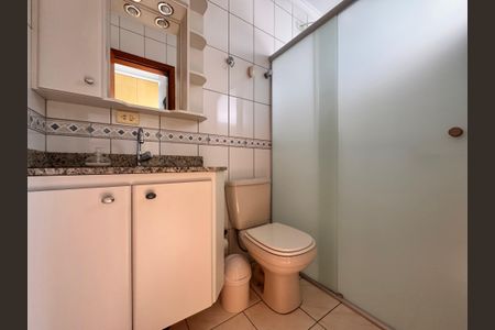 Apartamento à venda com 180m², 3 quartos e 2 vagas Apartamento à venda com 180m², 3 quartos e 2 vagasBanheiro da Suíte