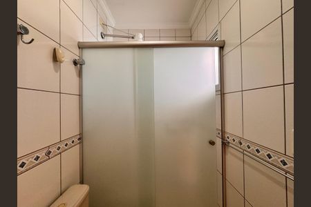 Apartamento à venda com 180m², 3 quartos e 2 vagas Apartamento à venda com 180m², 3 quartos e 2 vagasBanheiro da Suíte