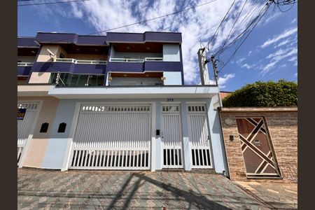 Apartamento à venda com 180m², 3 quartos e 2 vagas Apartamento à venda com 180m², 3 quartos e 2 vagasFachada