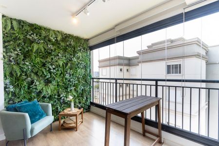 Apartamento à venda com 85m², 2 quartos e 2 vagasVaranda