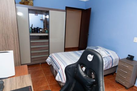 Casa à venda com 140m², 3 quartos e 2 vagasQuarto 2