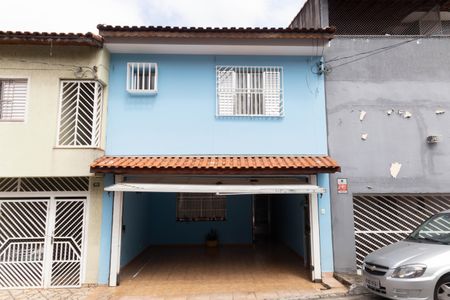 Casa à venda com 140m², 3 quartos e 2 vagasFachada